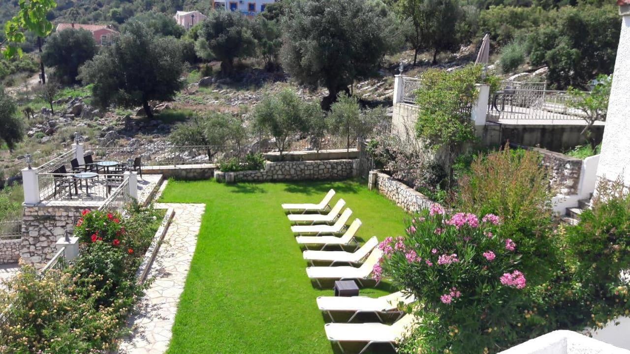 Makis Village-Apartments Agia Efimia Eksteriør bilde