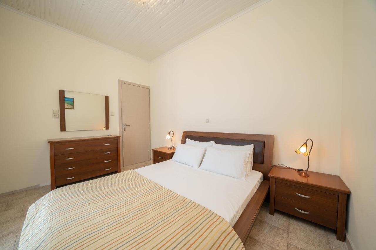 Makis Village-Apartments Agia Efimia Eksteriør bilde