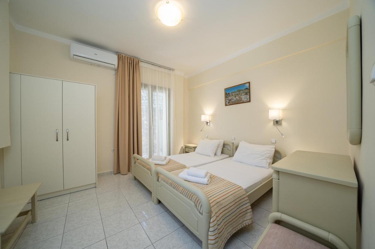 Makis Village-Apartments Agia Efimia Eksteriør bilde