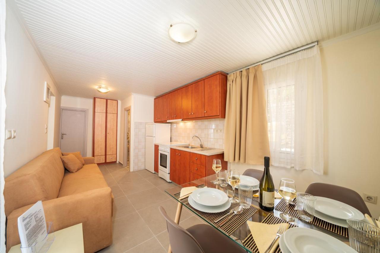 Makis Village-Apartments Agia Efimia Eksteriør bilde