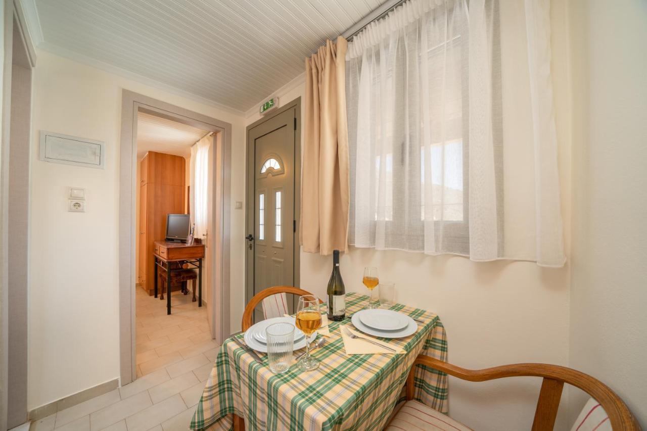 Makis Village-Apartments Agia Efimia Eksteriør bilde