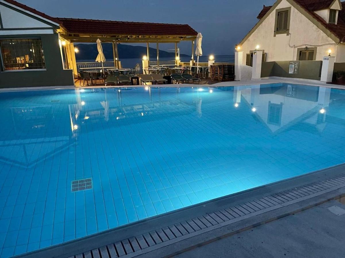 Makis Village-Apartments Agia Efimia Eksteriør bilde